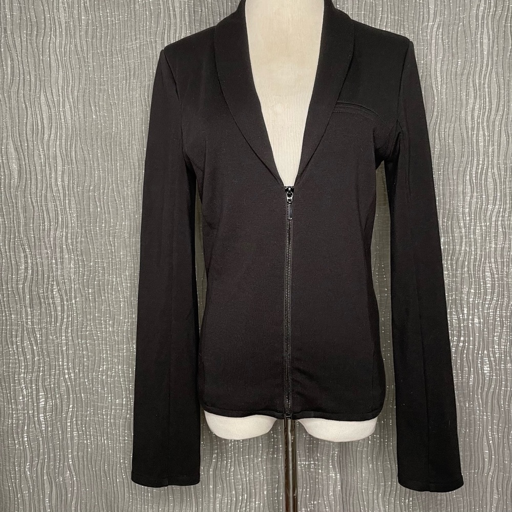 Yummie zip front soft blazer